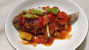 Resep Ikan Nila Saus Padang Rumahan Lezat dan Mudah